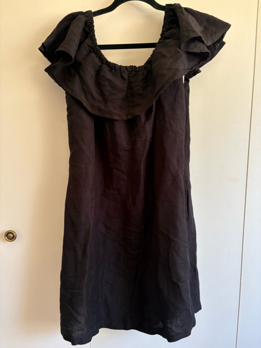 Tommy Bahama Women’s Black Ruffle Neck Linen Dress